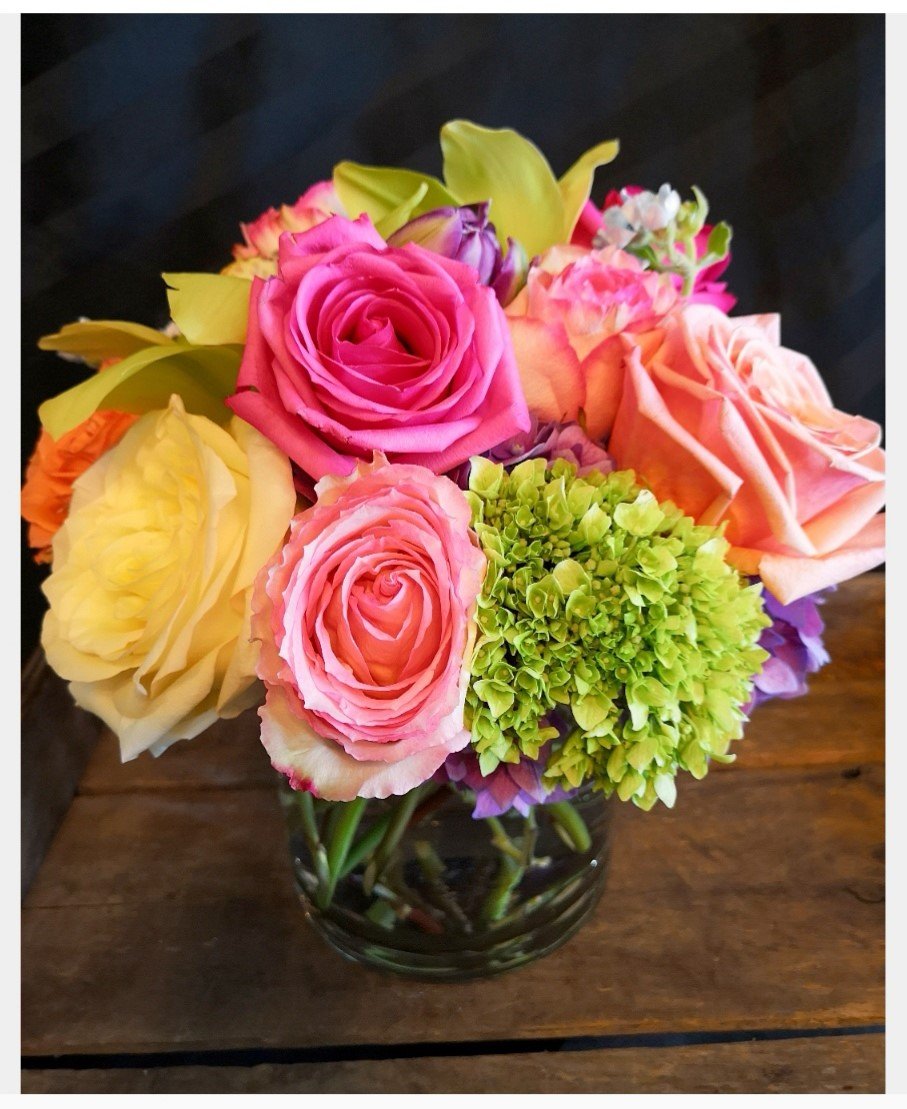 "Happiest Birthday" Vase Arrangement