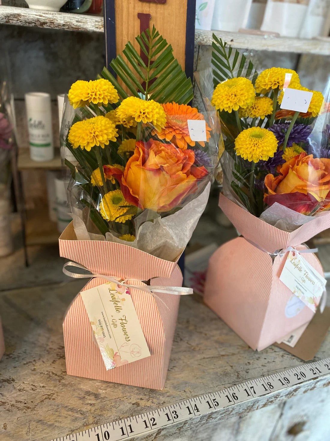 Mini Masterpieces - Charming Flower Arrangements