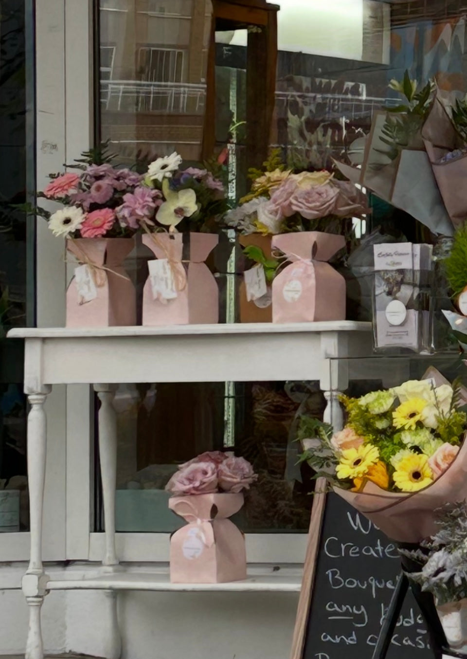 Mini Masterpiece Craft Box Vase Arrangement for your budget